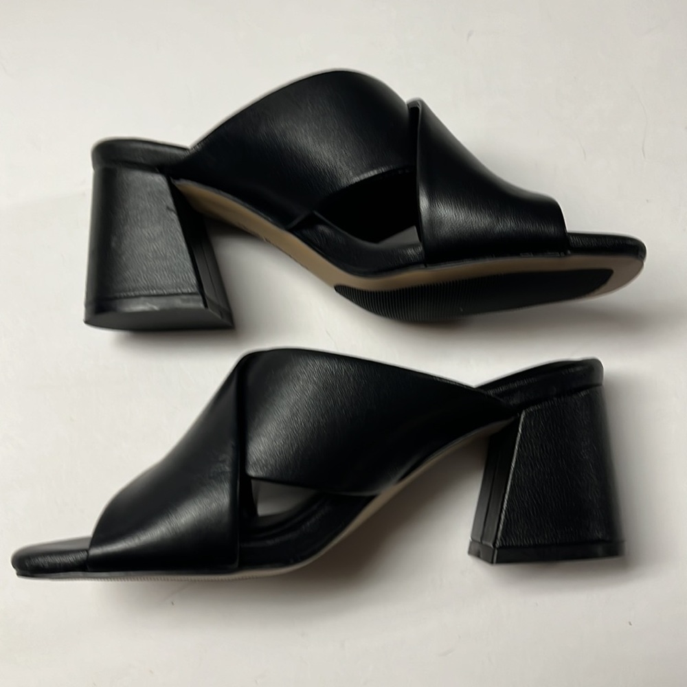 Hush Puppies Ella Slide - Picture 2 of 5
